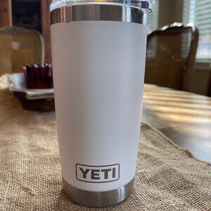 YETI White Rambler® 20 oz Tumbler with Clear Lid EUC!!